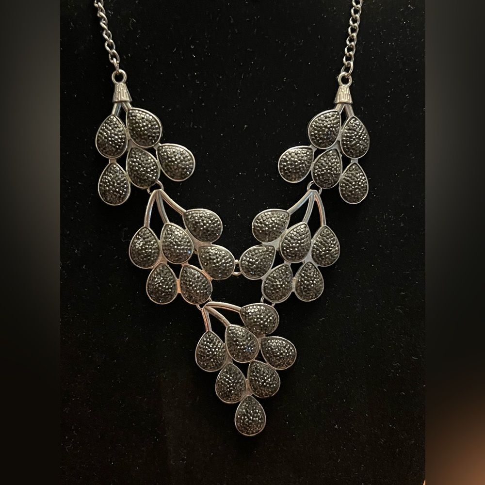 Statement Black & Silver Necklace – 17" chain with Extender